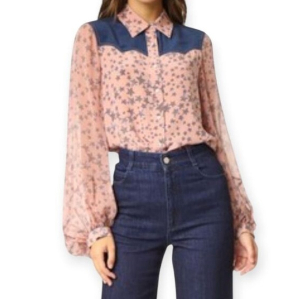 BCBGMaxAzria Pink Star Print Silk Blouse with Navy Accents Sz.S EUC.
